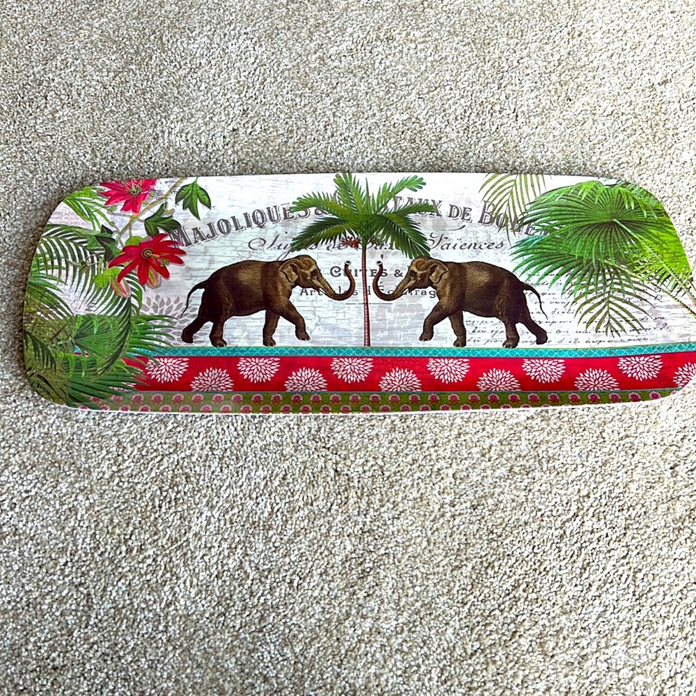 Exotic melamine tray